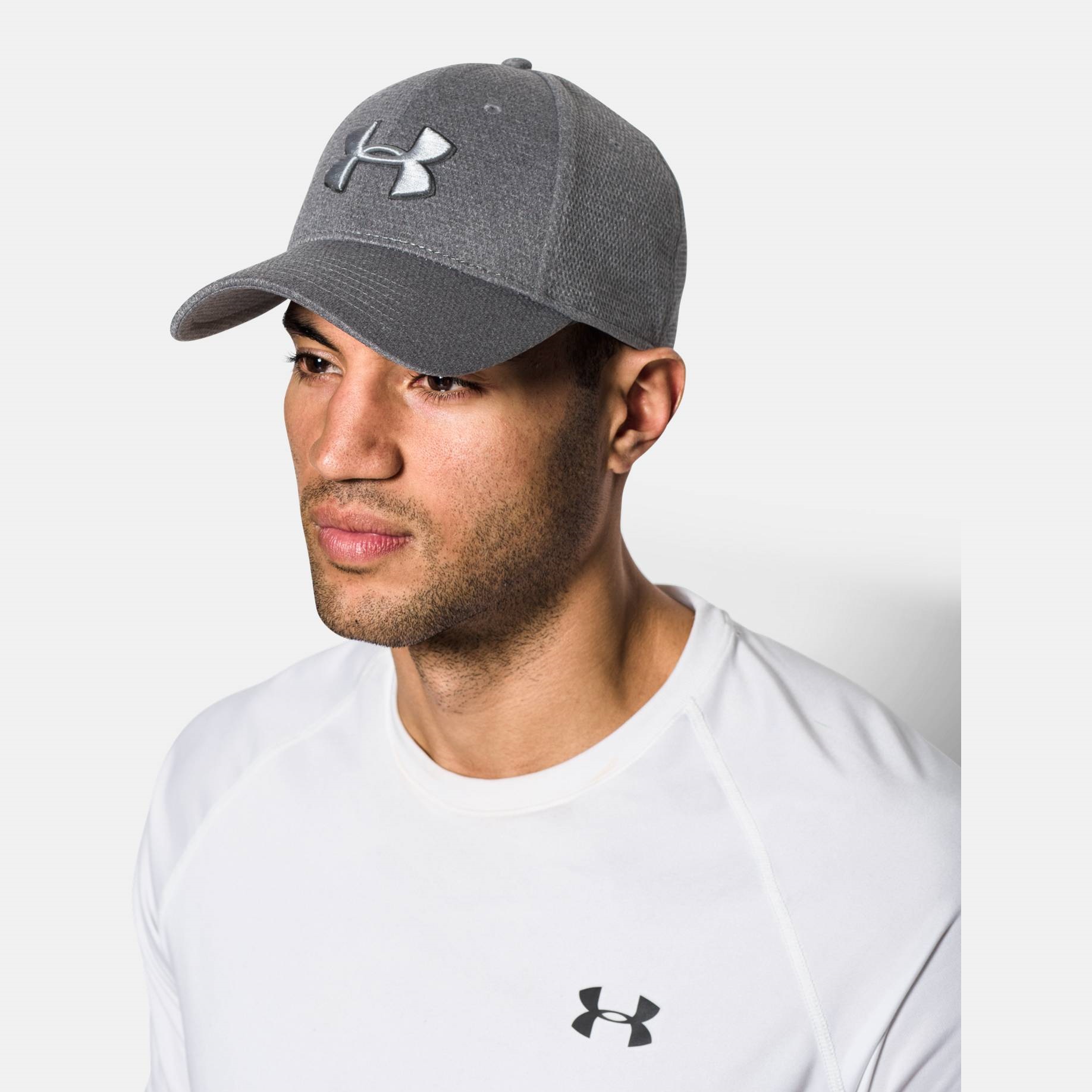  -  under armour Heatered Blitzing Cap 3151